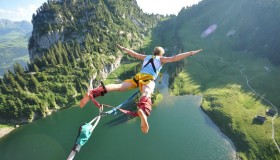 hth-双线巅峰，科维托娃激战正酣，姆巴佩70分钟关键助攻令胜负难料